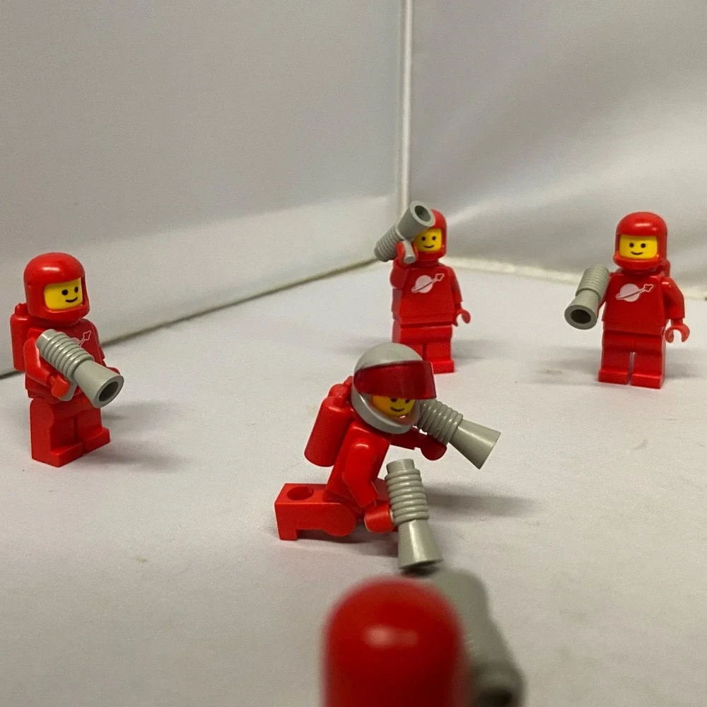 Space LEGO Classic Space 5x Minifigures Various Accessories Vintage